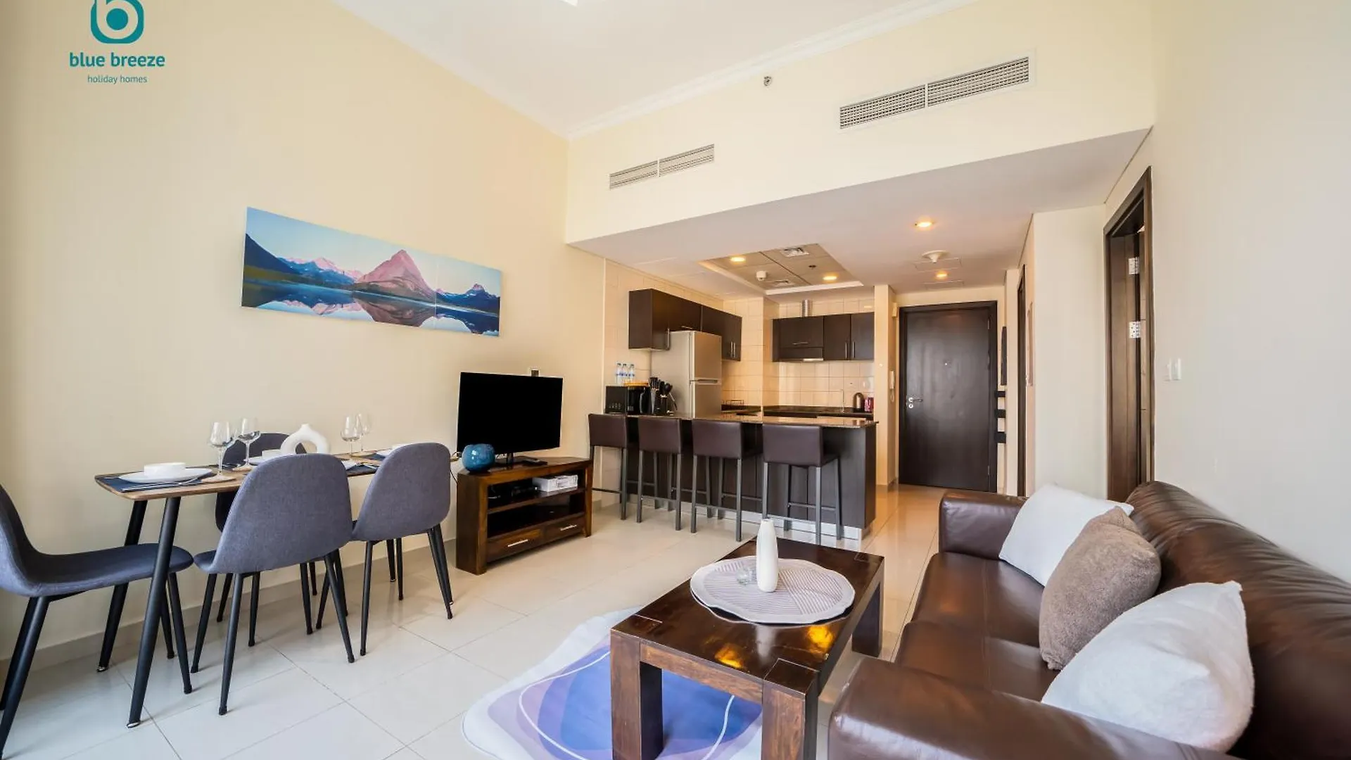 Διαμέρισμα Blue Breeze - Chic Marina Retreat With Balcony And Canal Views Ντουμπάι Ηνωμένα Αραβικά Εμιράτα